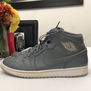 NIKE AIR JORDAN 1MID COOL GREY BASKETBALL SNEAKERS MENS SIZE 12